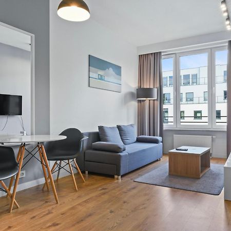 Rentplanet - Apartament Slawinska ワルシャワ エクステリア 写真